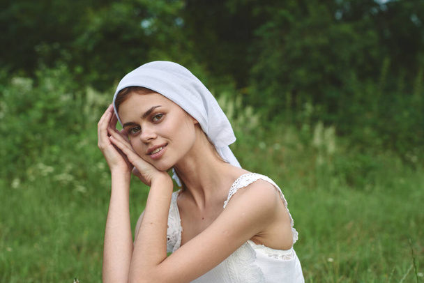 Woman in white dress countryside village nature ecology - Valokuva, kuva