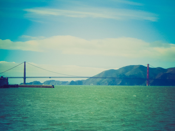 サンフランシスコのゴールデン ゲート ブリッジをレトロな外観 - 写真・画像
