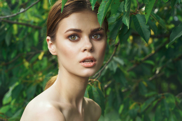 portrait of a woman green leaves clean skin nature summer Lifestyle - Foto, Imagem