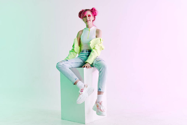 cheerful woman green jacket fashionable clothes studio model - Foto, Imagem