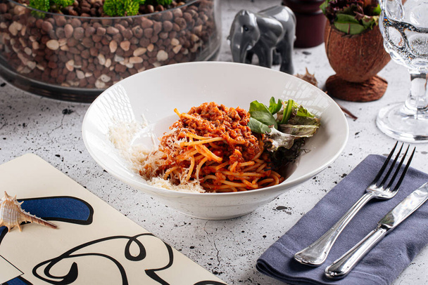 Gourmet italian classic spaghetti bolognese - Fotoğraf, Görsel