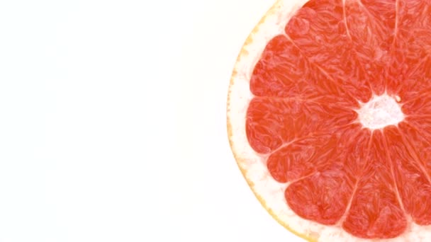 A grapefruit izolált. Sárga citrom fehér alapon. Citrust. izolát - Felvétel, videó