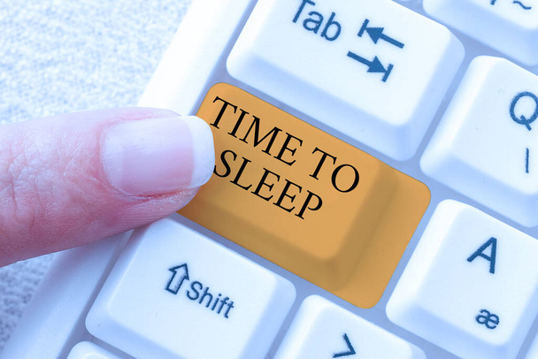 インスピレーションを示すテキスト睡眠時間。概念的な写真は、自然の眠りの期間または不活性の状態にあること概要インターネットの問題を修正し、オンライン接続を維持する - 写真・画像