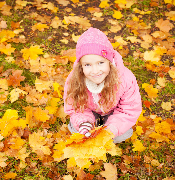 Girl at autumn - Foto, immagini