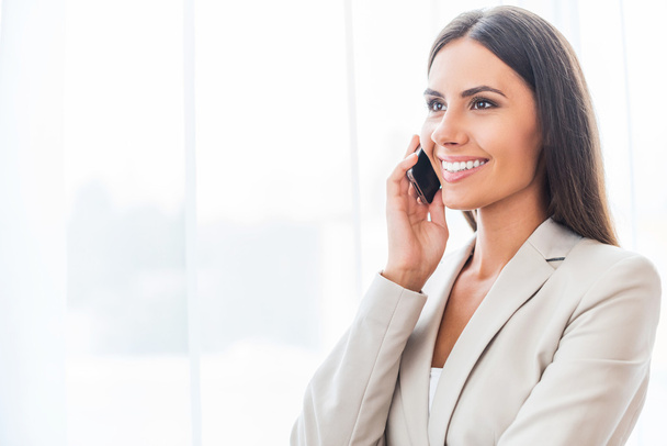 Businesswoman  talking on the mobile phone - Photo, Image