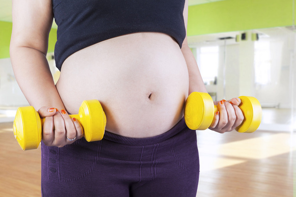 Active and sportive pregnancy concept 2 - Fotoğraf, Görsel