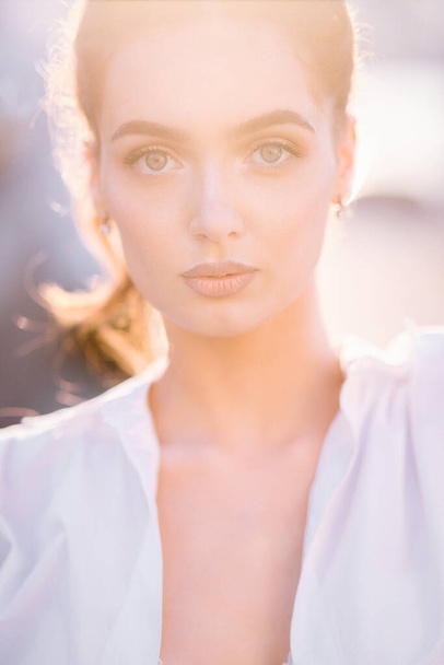 Young fashion girl in the sun - Foto, Imagem