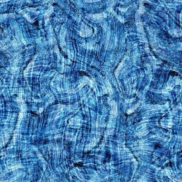 Zökkenőmentes indigó blokk nyomtatási textúra tengerészkék szőtt hatás háttér. Japán stílusú mosott farmer batik ellenáll a mintának. Elhasználódott férfias szövetminta. - Fotó, kép