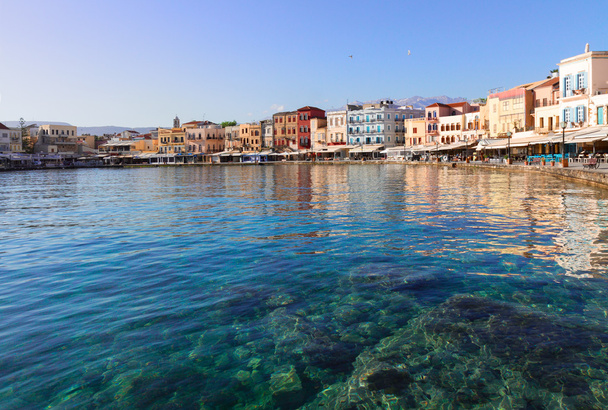 clear water of Chania habour, Crete, Greece - Фото, зображення