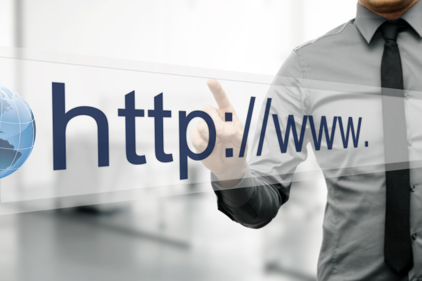 интернет-адрес в веб-браузере на виртуальном экране
 - Фото, изображение