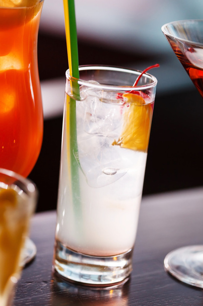 Cocktail in  bar - Foto, Imagen