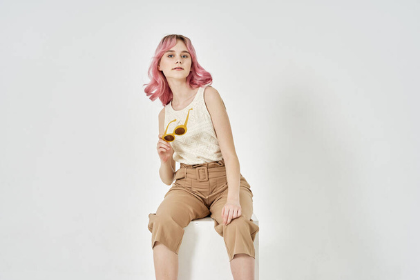 girl with pink hair fashion clothes hipster posing - Foto, Bild