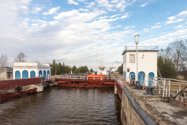 Salnavolok, Belomorsky District, Karelia, Russia - November 2021, 19 gateway is of the White Sea-Baltic Canal, which is the last one on the way to the White Sea. - Foto, Imagen