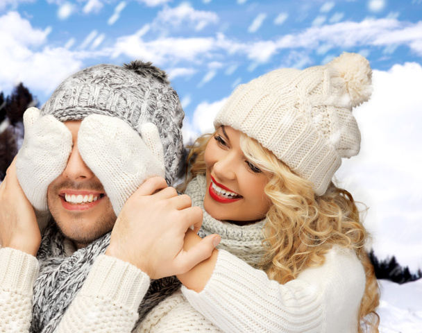 family couple in a winter clothes - Foto, imagen