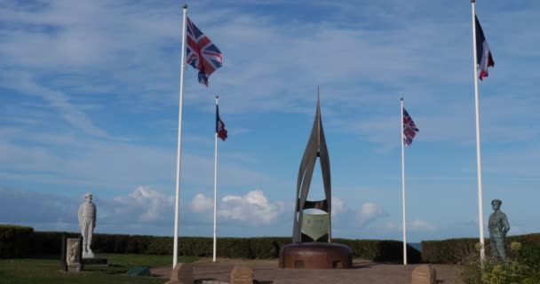 日記念碑, Ouistreham, Normandy, France - 映像、動画
