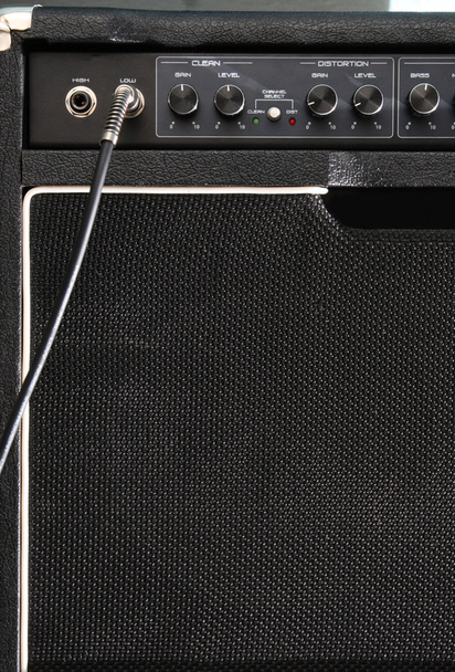 Amplificador de guitarra negro
 - Foto, imagen