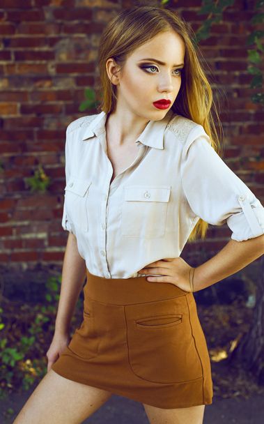 Hipster style. Portrait of young beautiful blond-haired girl - Photo, Image