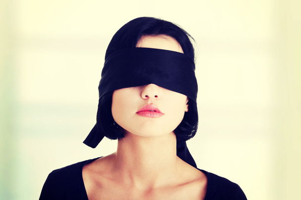 Portrait of the young woman blindfold - Fotoğraf, Görsel