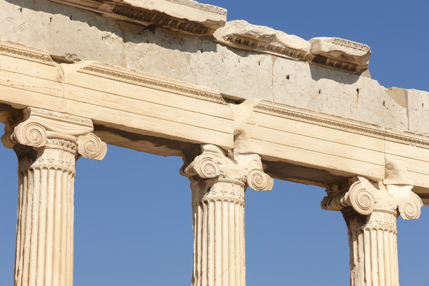 Acropole d'Athènes. Colonnes Erechtheion. Grèce
 - Photo, image