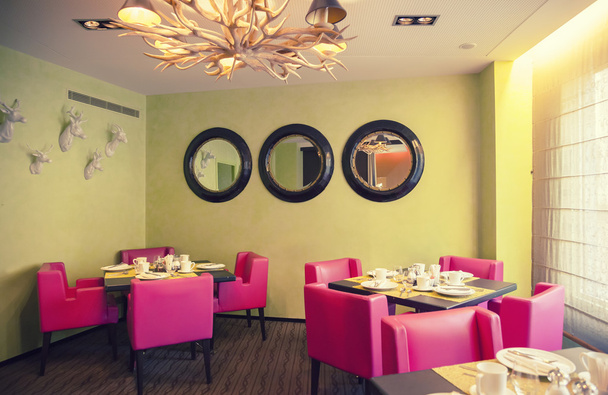 Restaurante moderno
 - Foto, imagen