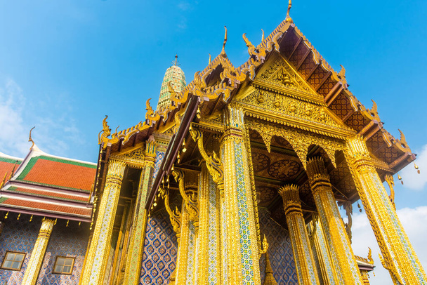 BANGKOK, THAILAND, 15 JANUARY 2020: Grand Palace of Bangkok - Фото, изображение