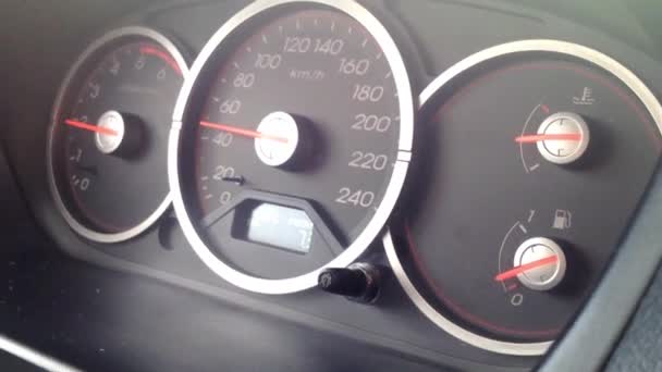sebességmérő az autóban - Felvétel, videó