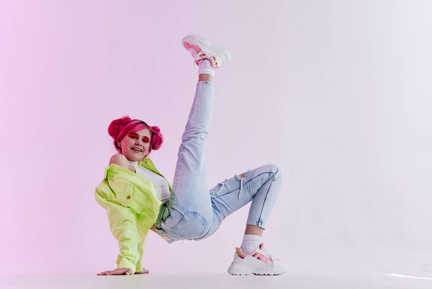 fashionable woman pink hair posing fashion clothes lifestyle fun design - Foto, Bild