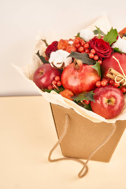 fruit vitamins decoration romance gift food pink background - Фото, изображение