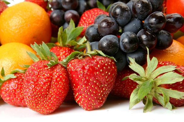 Ripe fruit and berries - Φωτογραφία, εικόνα