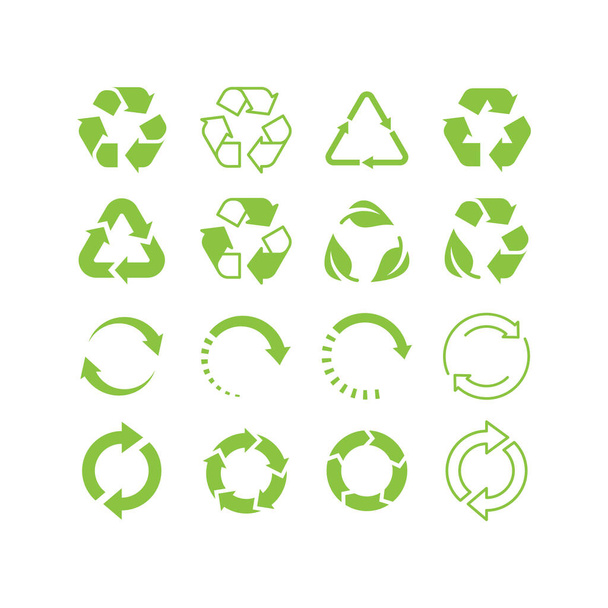 Recycled arrow green vector icon set. Recycle, biodegradable triangle and circle cycle symbol. - Vecteur, image