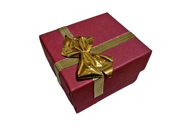 caja de regalo aislada sobre fondo blanco - Foto, Imagen