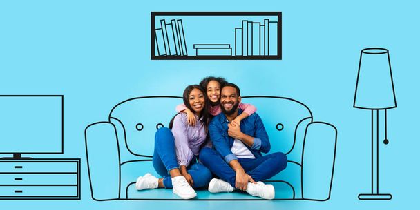 Vrolijke zwarte gezinsplanning en het bedenken van een nieuw interieur - Foto, afbeelding
