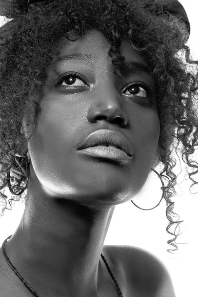 Proud black woman portrait. - Fotoğraf, Görsel