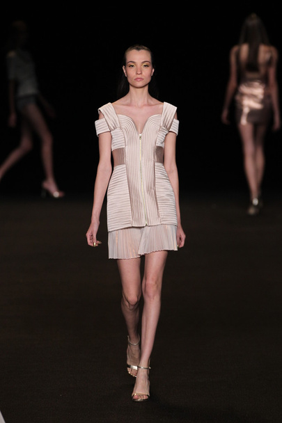 Model walks the runway at the Meskita fashion - Fotó, kép