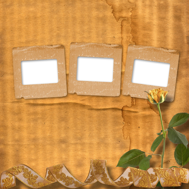 Grunge paper for congratulation with beautiful roses - Foto, Bild