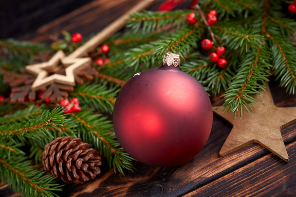 Toplu Noel süslemeleri ve köknar dalları - Fotoğraf, Görsel