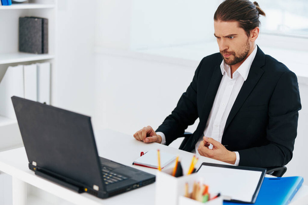 businessmen work in front of laptop emotions technology - Фото, изображение