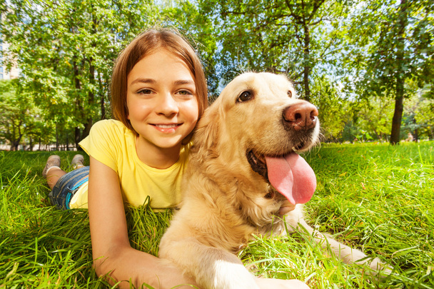 Teenage girl with her dog - Foto, Imagen