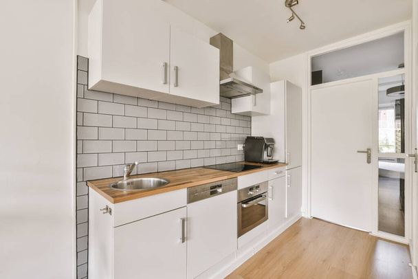 A bright luxury kitchen - Foto, Imagen