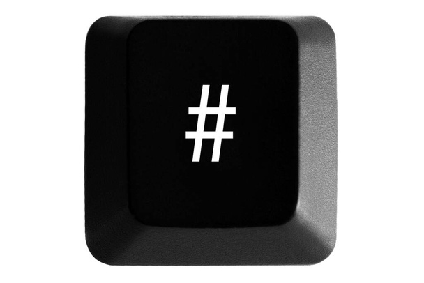 Beyaz izole arkaplanda # işareti olan siyah klavye tuşu - Fotoğraf, Görsel