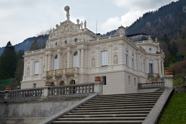 Palais Linderhof
 - Photo, image