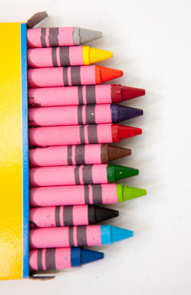 Crayons de cire isolés sur fond blanc
 - Photo, image
