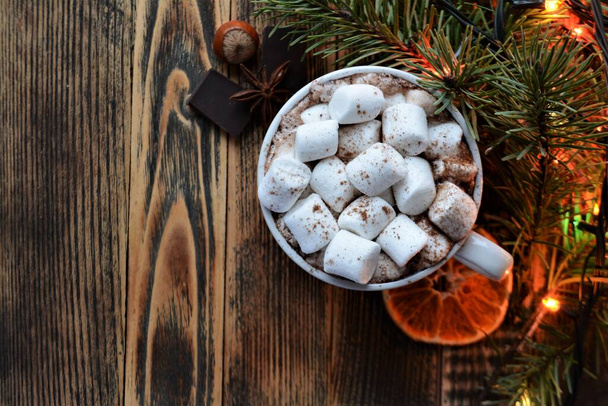 Cup of hot chocolate or cocoa with marshmallows. Cozy winter holidays and Christmas - Foto, Imagen