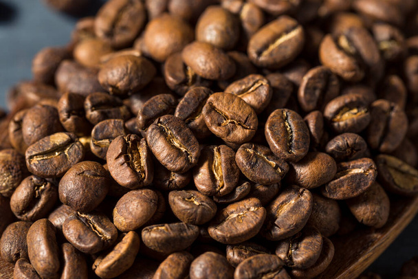 Raw Organic Roasted Espresso Coffee Beans in a Bowl - 写真・画像