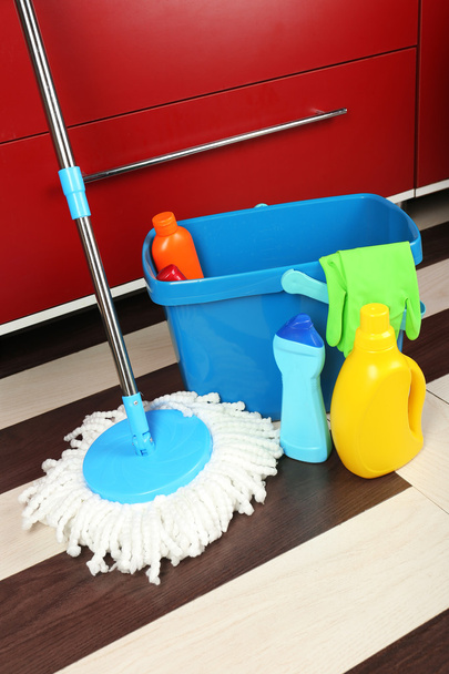 Different tools for cleaning in kitchen - Foto, Bild