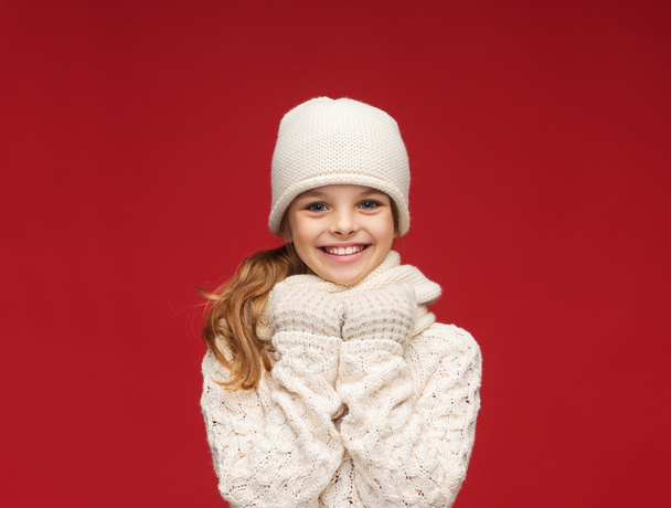 girl in hat, muffler and gloves - Photo, Image