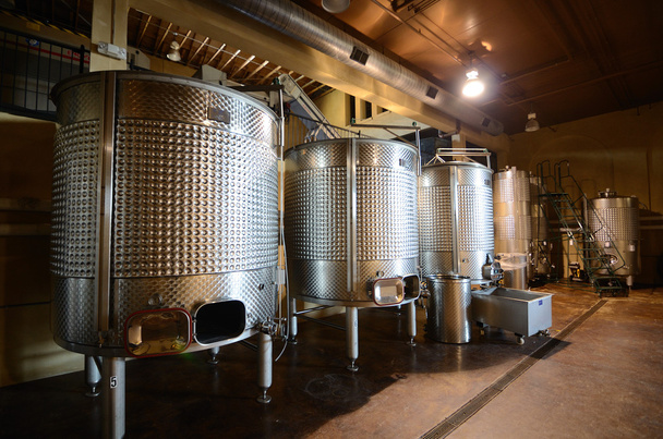 wijn distilleerderij - Foto, afbeelding