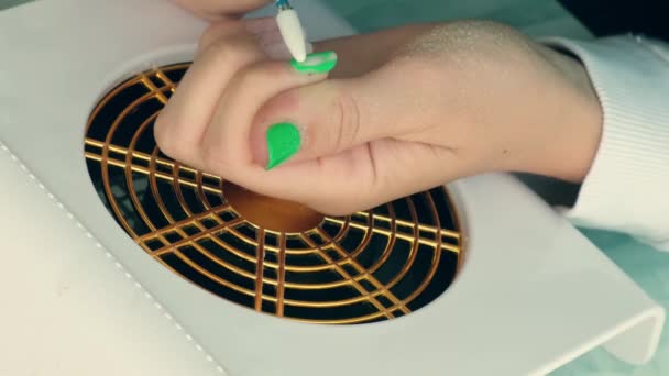 Female hands making manicure. Hardware Removes gel polish from the nail. Nail care, Self care. Do manicure by yourself while stay at home. Diy. Removing the material - Footage, Video