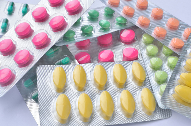 Coloré de comprimés et capsules médicinales
 - Photo, image