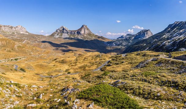 O Parque Nacional Durmitor está localizado no noroeste de Montenegro, dentro dos Alpes Dináricos. Como o maior parque nacional do Montenegro. - Foto, Imagem